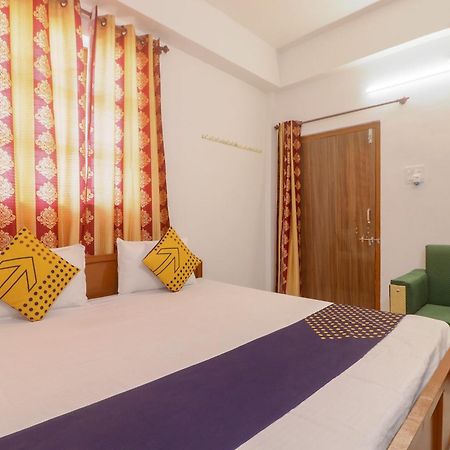 Spot On Hotel Om Kanha Bilāspur Buitenkant foto