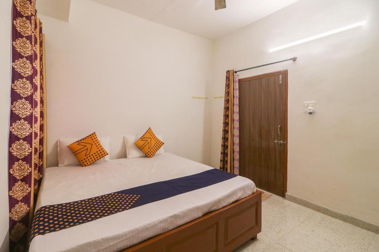 Spot On Hotel Om Kanha Bilāspur Buitenkant foto