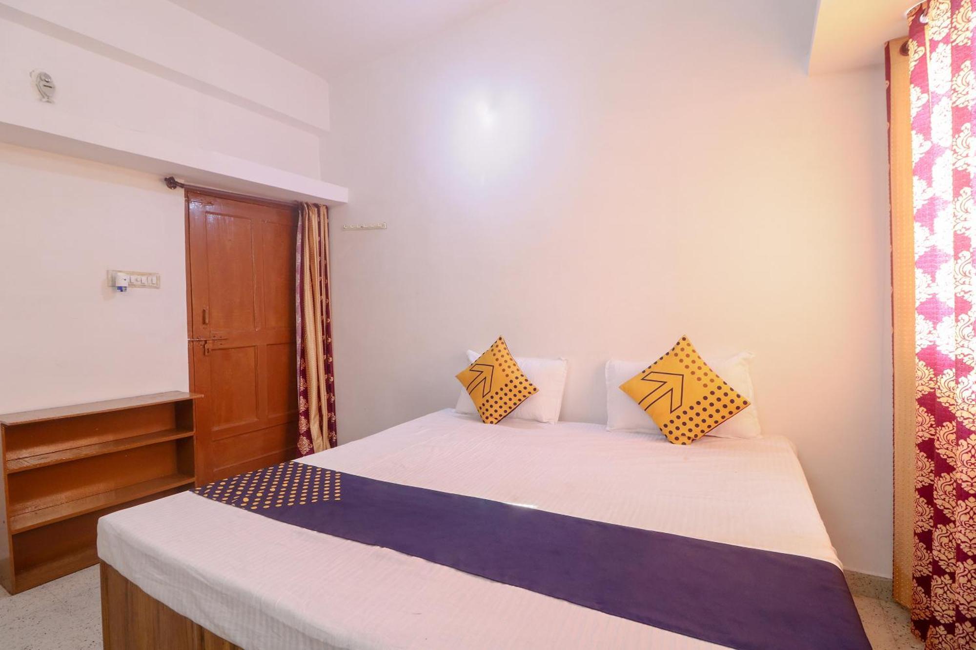 Spot On Hotel Om Kanha Bilāspur Buitenkant foto
