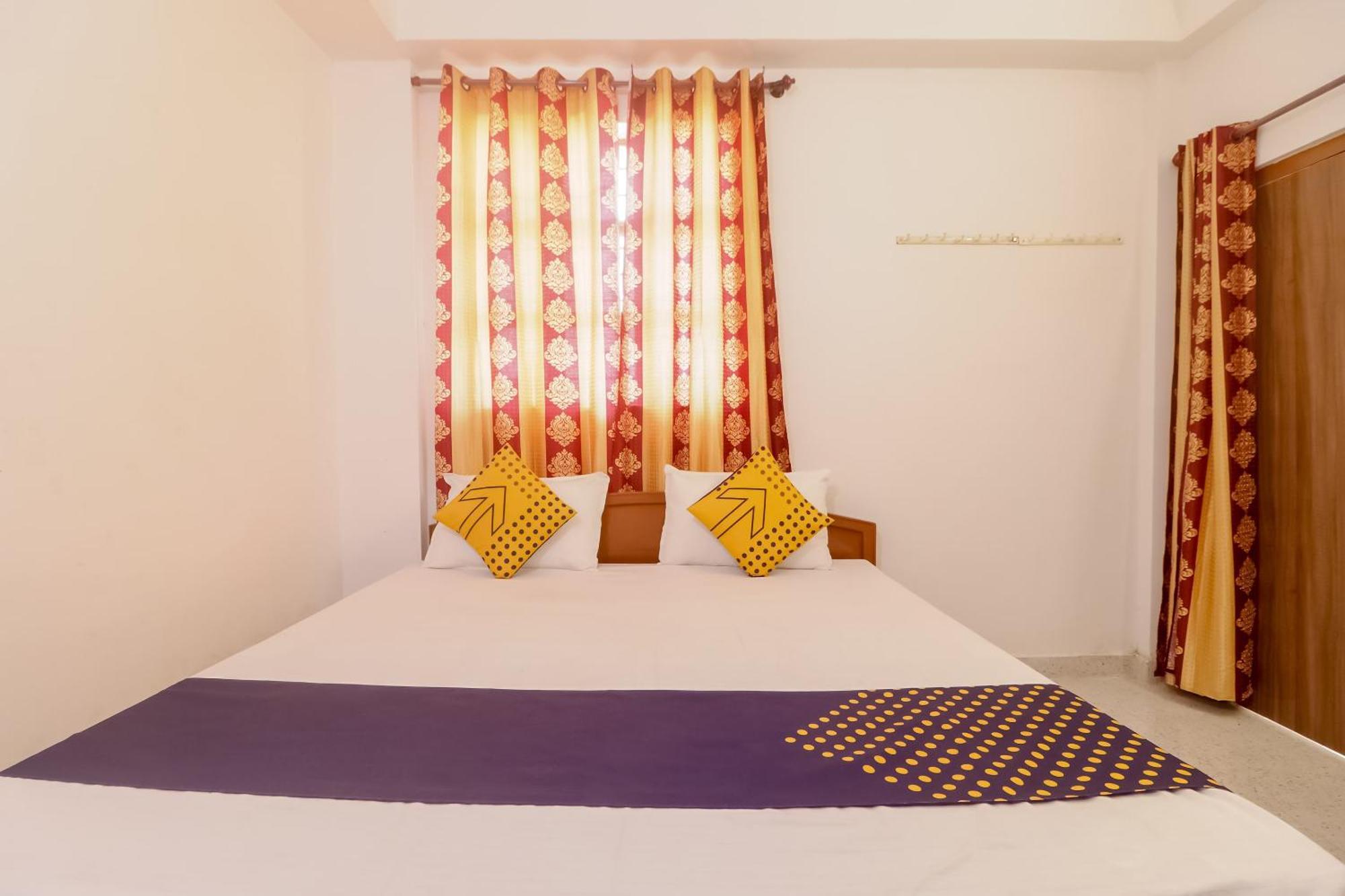 Spot On Hotel Om Kanha Bilāspur Buitenkant foto