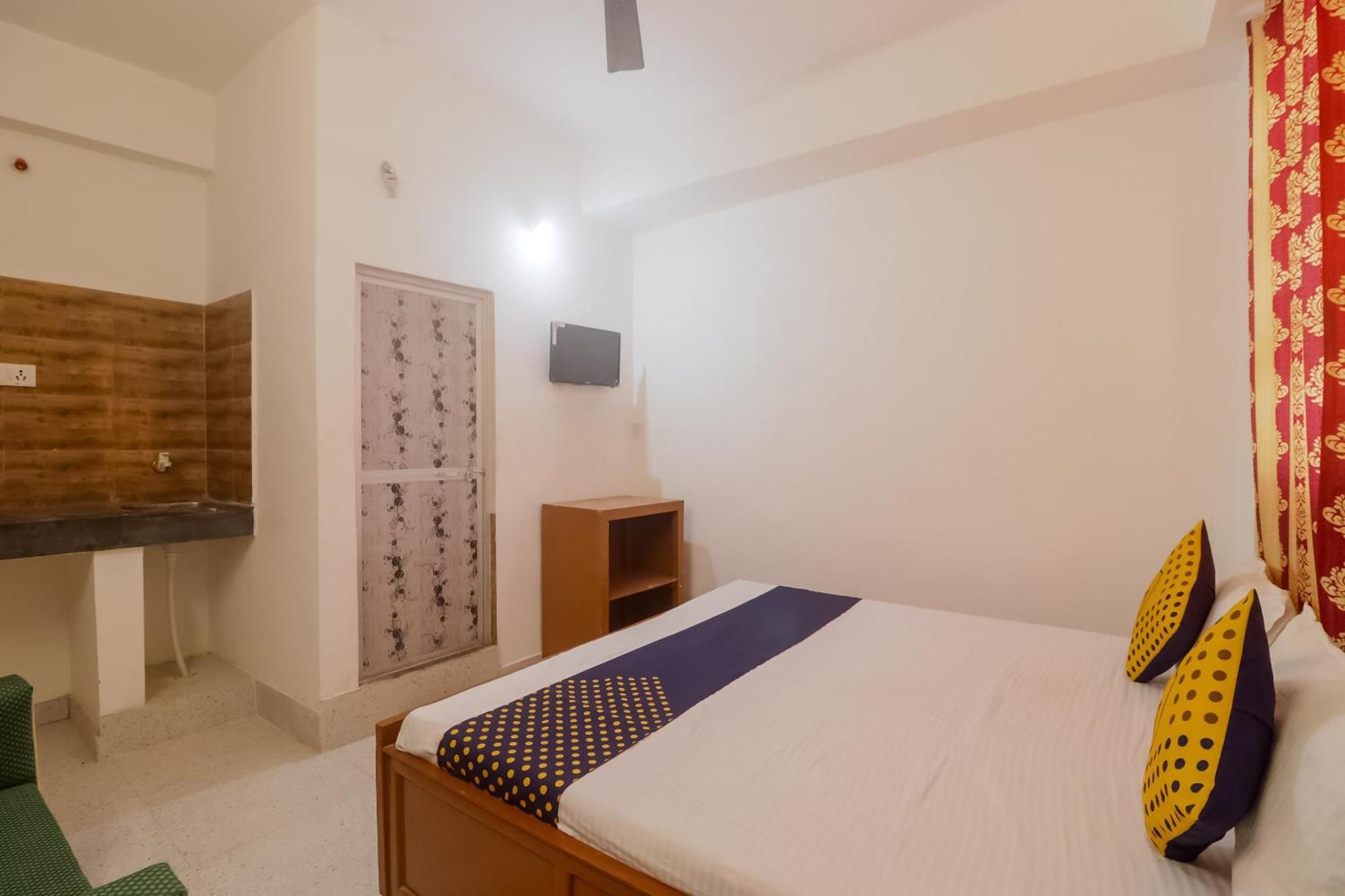 Spot On Hotel Om Kanha Bilāspur Buitenkant foto