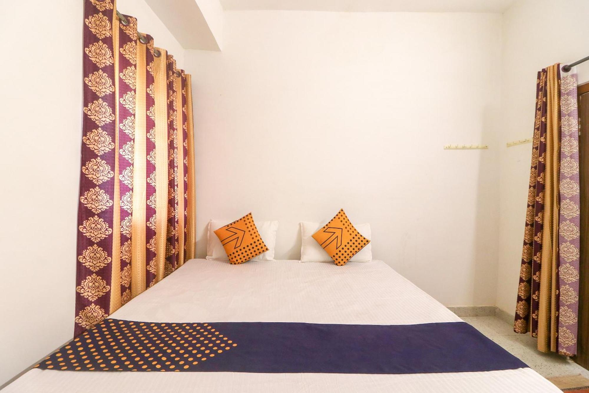 Spot On Hotel Om Kanha Bilāspur Buitenkant foto